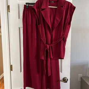 Chic Red Sleeveless Blazer and Pants Set